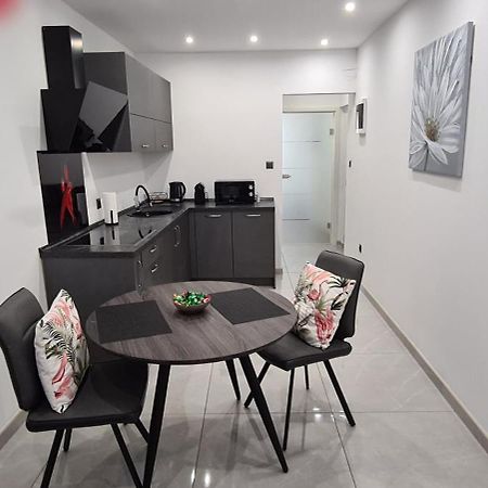 Apartman Julija 1 Rijeka Exterior photo