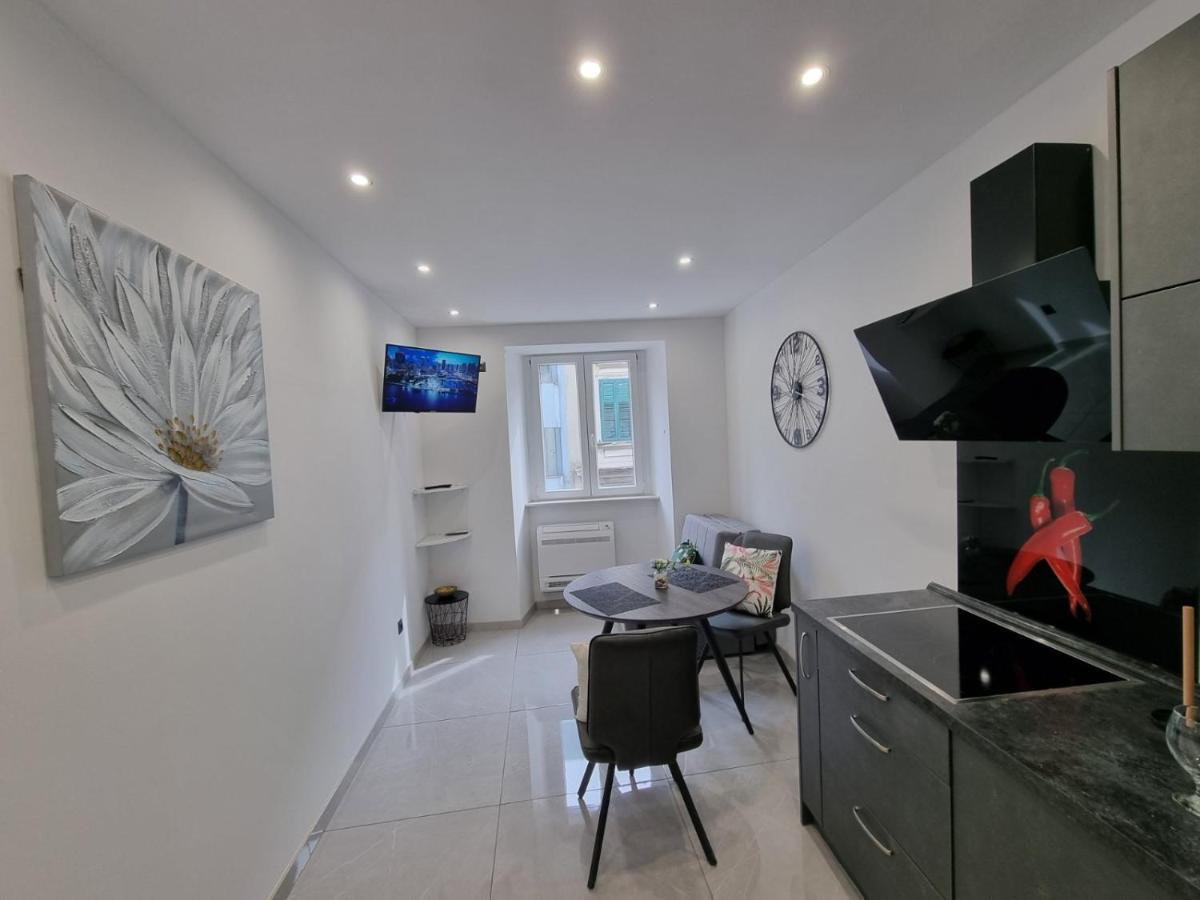 Apartman Julija 1 Rijeka Exterior photo